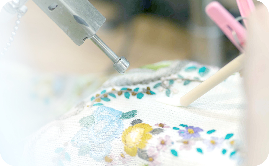 写真：しみ抜きの様子